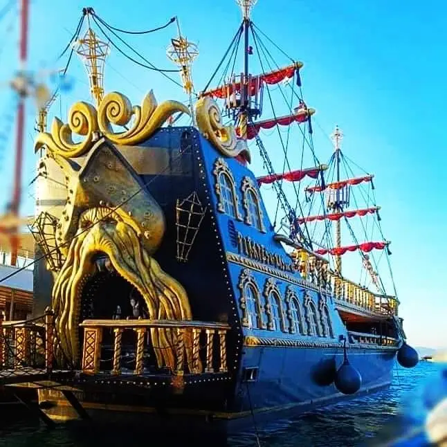 3 islands Pirate Adventure Cruise